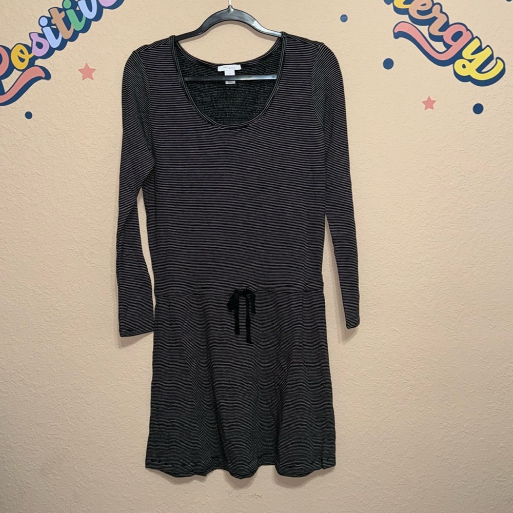 Daily Ritual Dress - Picture 1 of 8